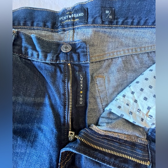 Lucky Brand Original Straight Leg Jeans, 38 X 30 light distressing - Picture 7 of 8